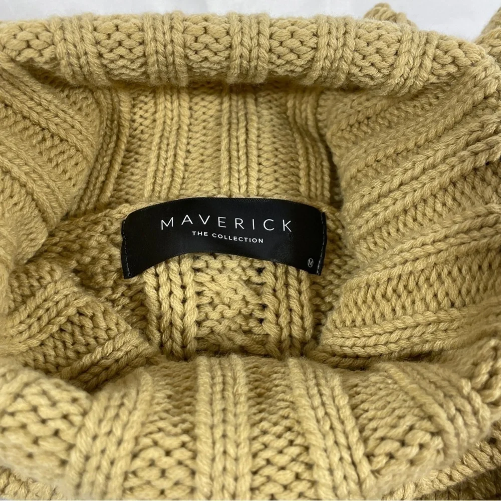 MAVERICK sweater